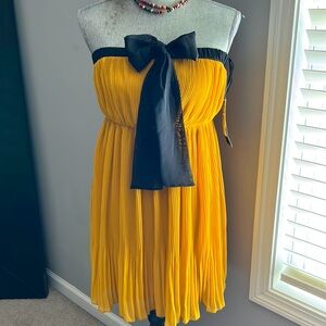Gold with Black trim strapless dress